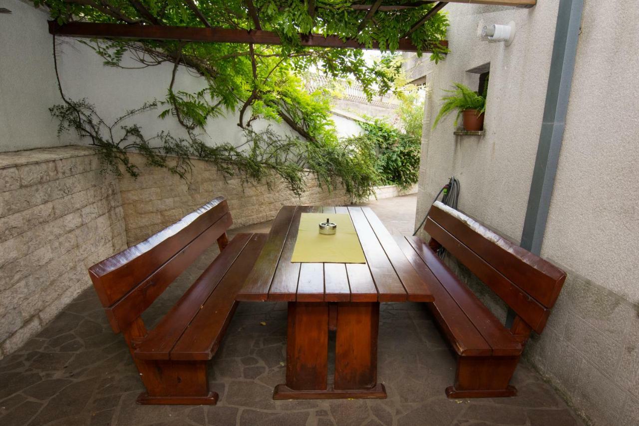 Apartment Vida - Amazing Place With Garden And Terrace Rijeka Exterior foto
