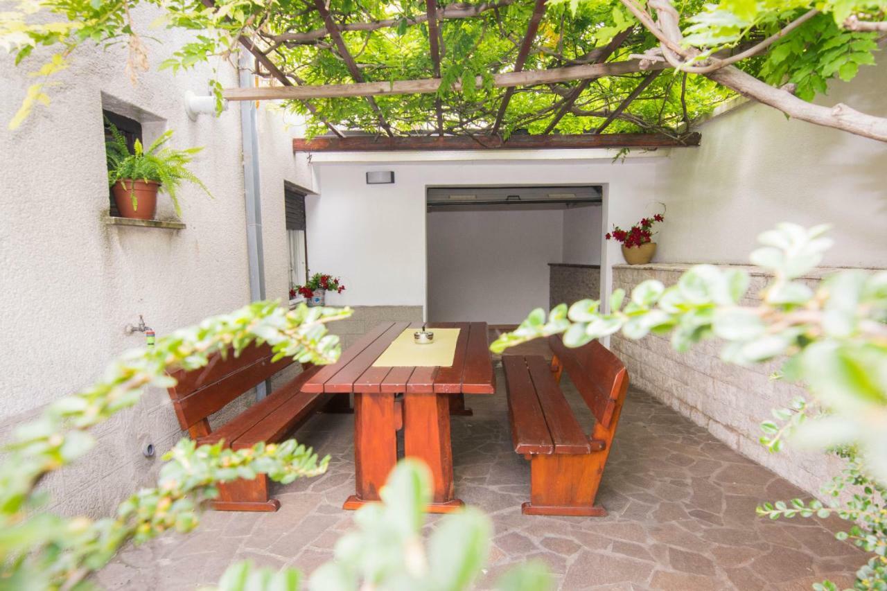 Apartment Vida - Amazing Place With Garden And Terrace Rijeka Exterior foto